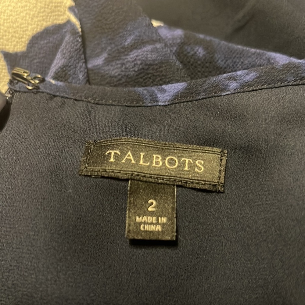 TALBOTS Fit & Flare Sleeveless Flounce Bottom Dress in Blue / White Print Size 2 - Picture 9 of 10